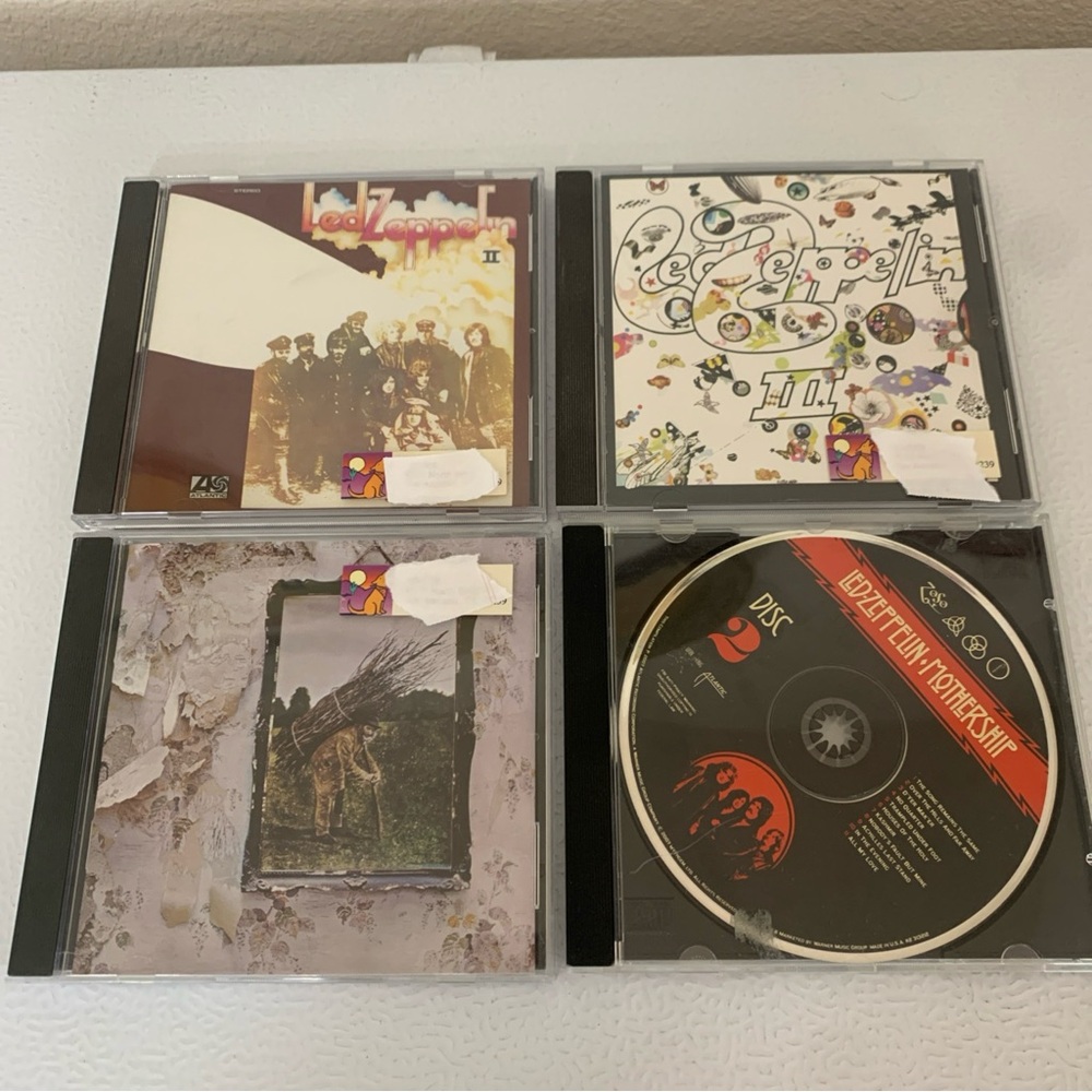 Led Zeppelin CDs  2 3 4 and Mothership Disc 2